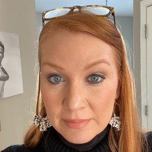 Meet your Posher, Jacqueline